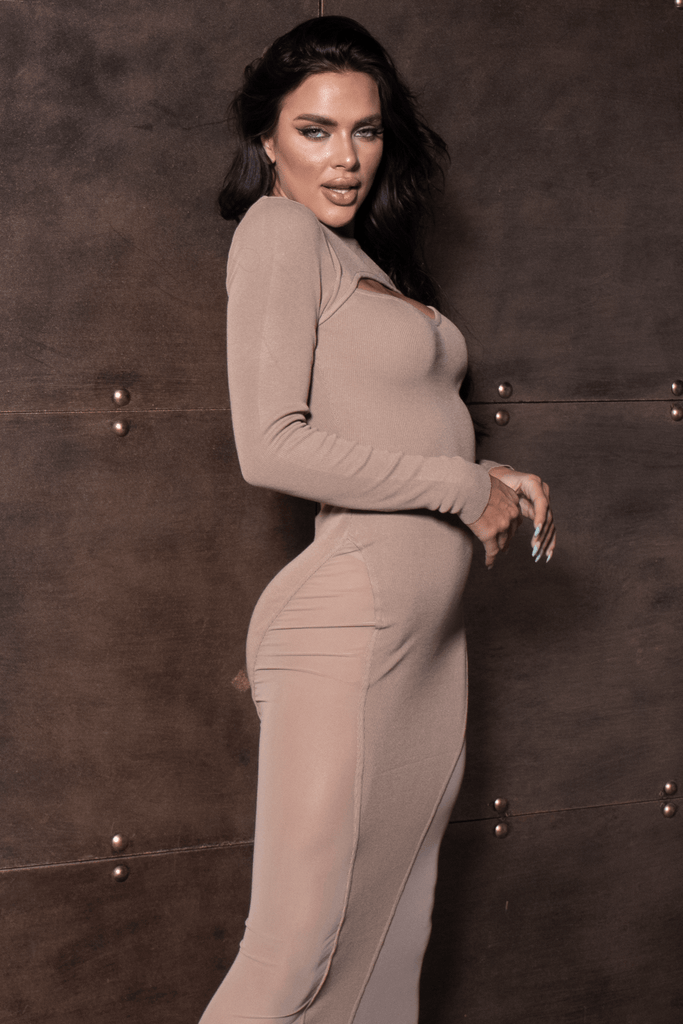 Hera Dresses Biddy Babe - Dessy Curve-Hugging Dress - Tan